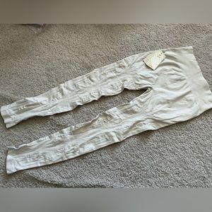 NWT MAAJI Woman's Ivory Cutout Activewear Sport Leggings Size M Tight